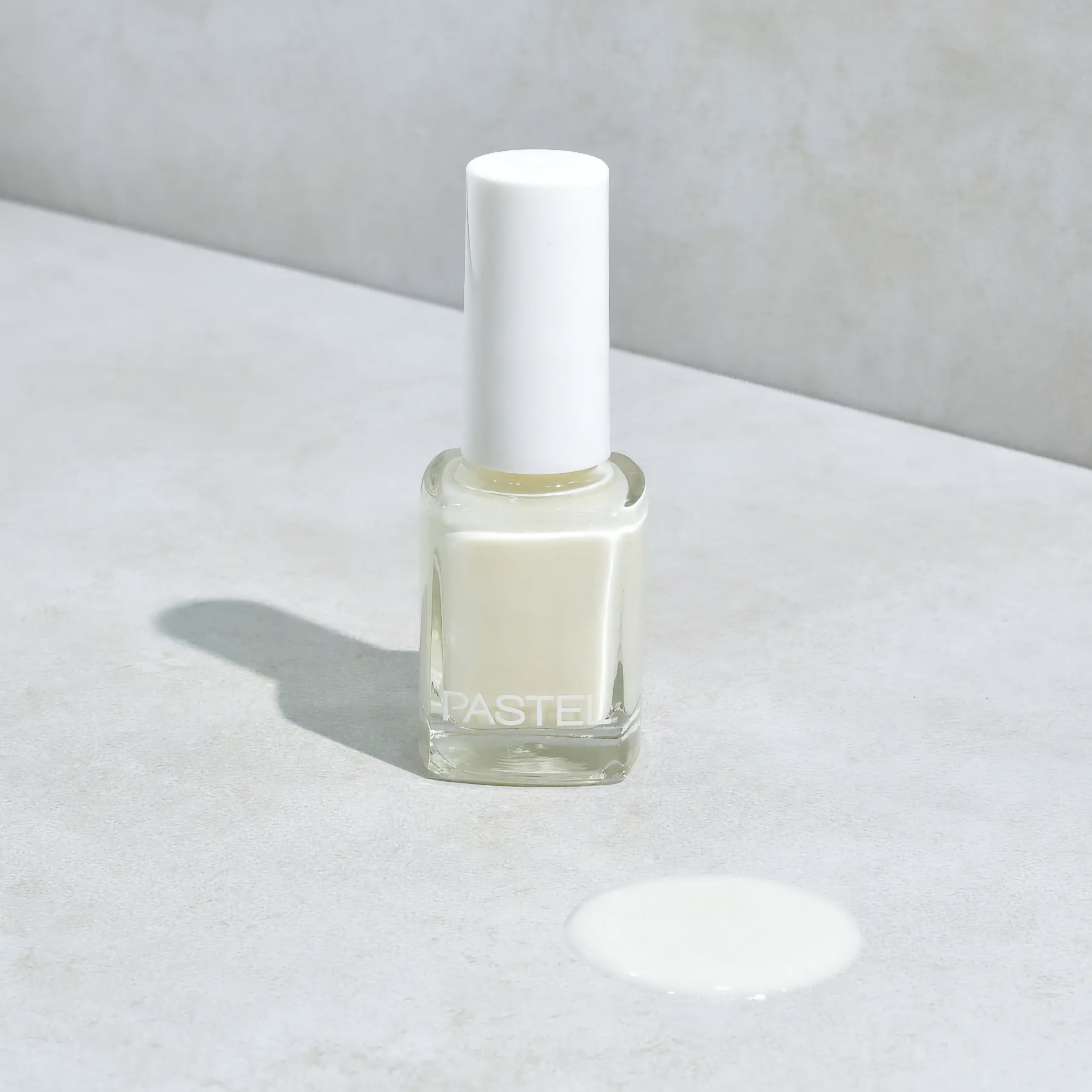 PASTEL - Nail Polish - réf 19 Fuzzy White