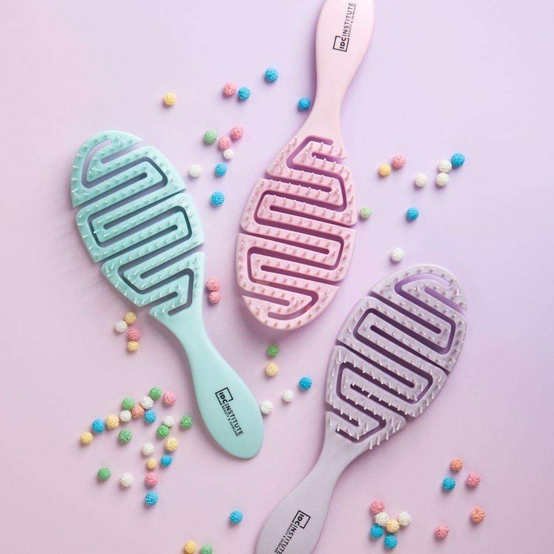 IDC INSTITUTE - Super Flexible Brush, Anti Frizz & Static ( Blue )