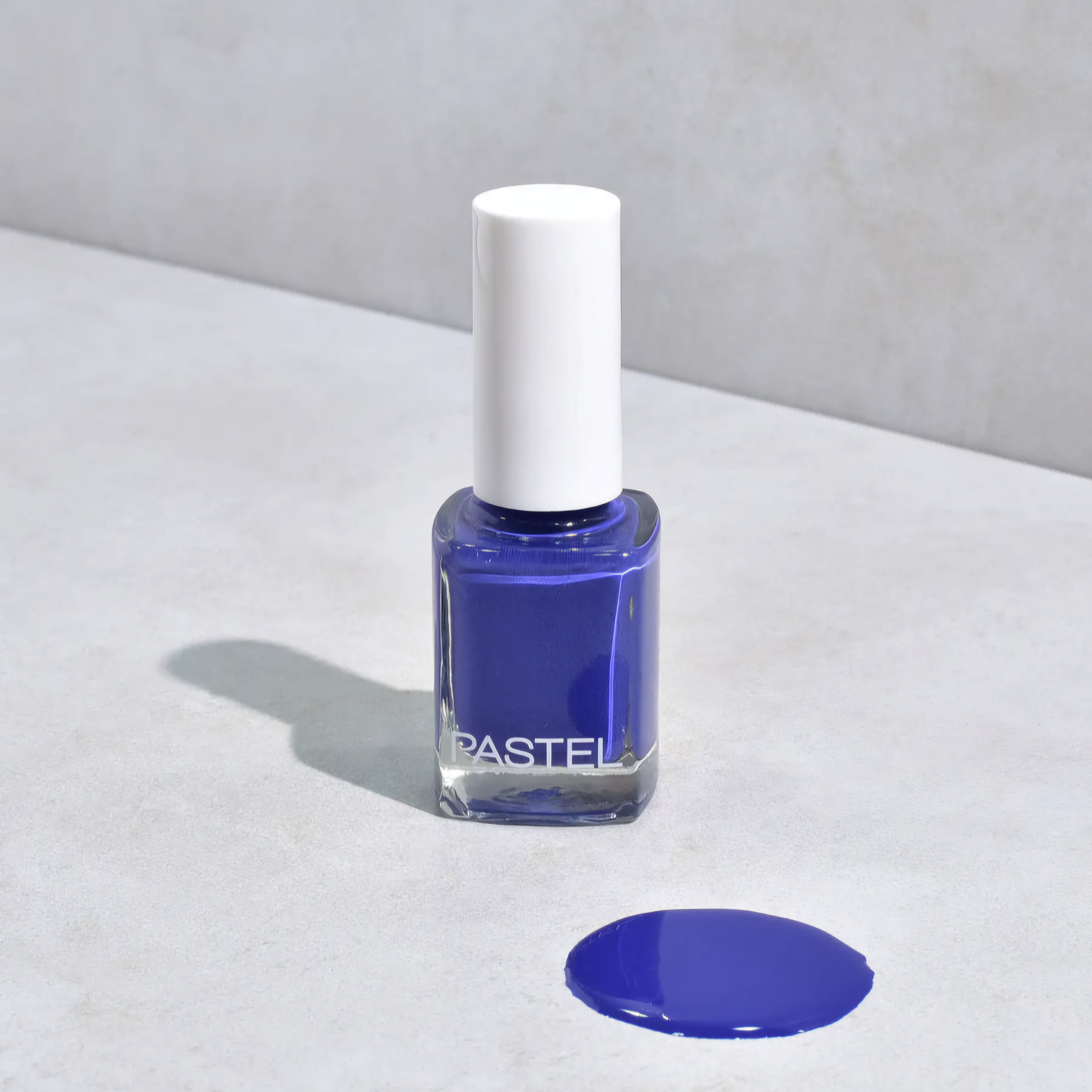 PASTEL - Nail Polish - réf 229 Royal Blue