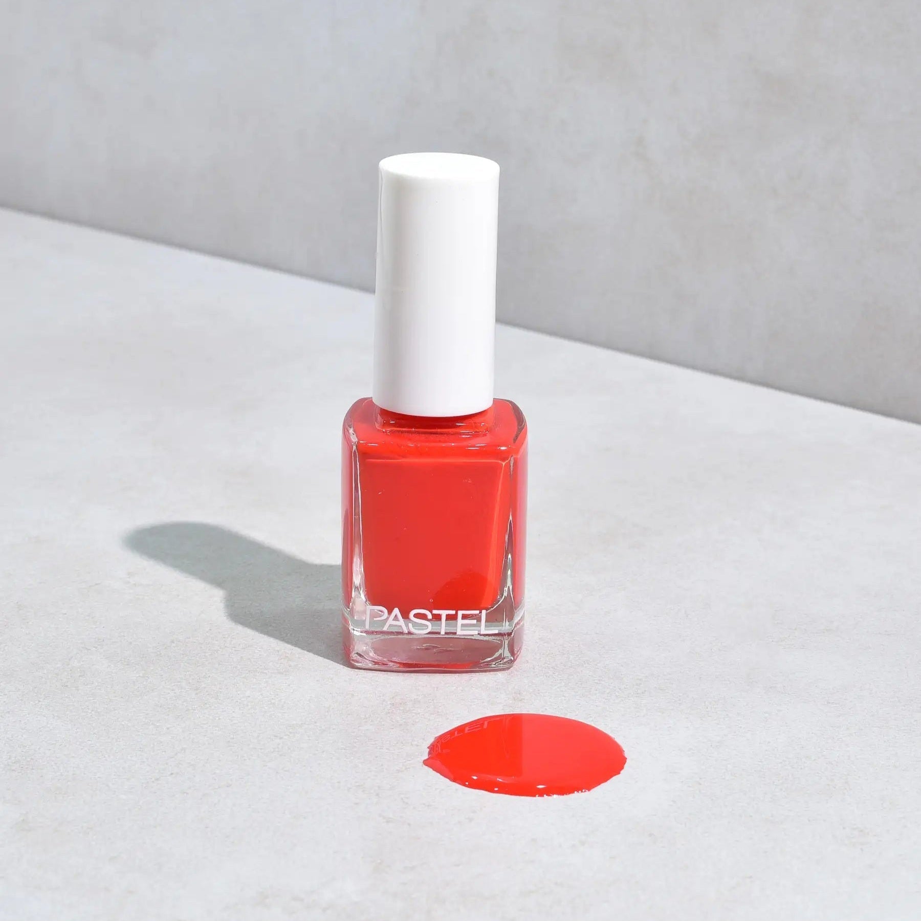 PASTEL - Nail Polish - réf 271 Fiery Red