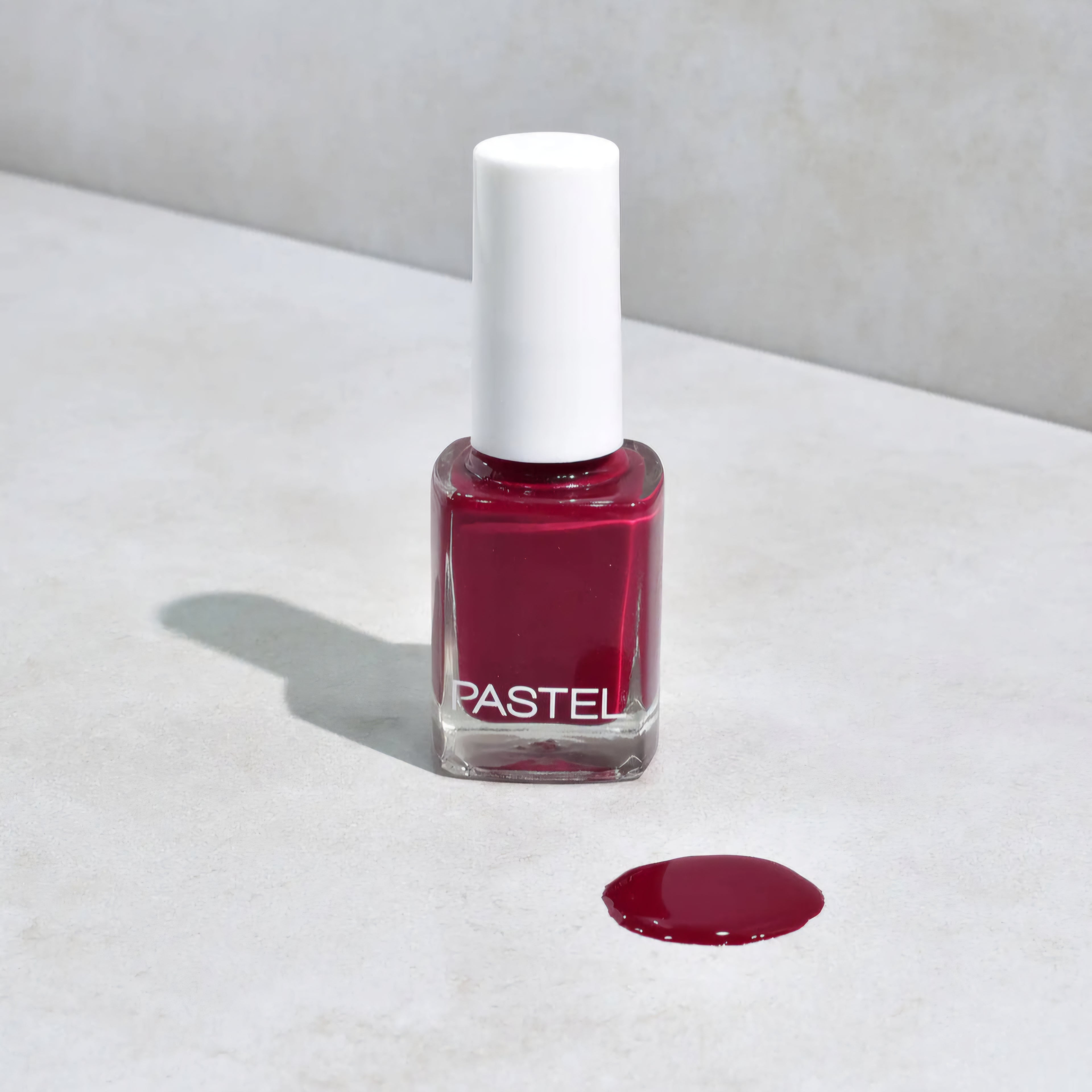 PASTEL - Nail Polish - réf 39 Red Cherry