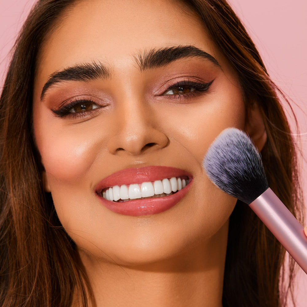 Real Techniques - Ultra Plush Blush Makeup Brush