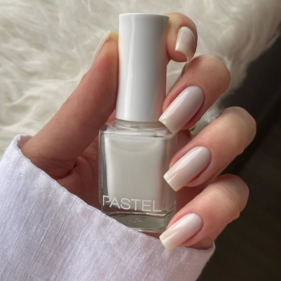 PASTEL - Nail Polish - réf 19 Fuzzy White