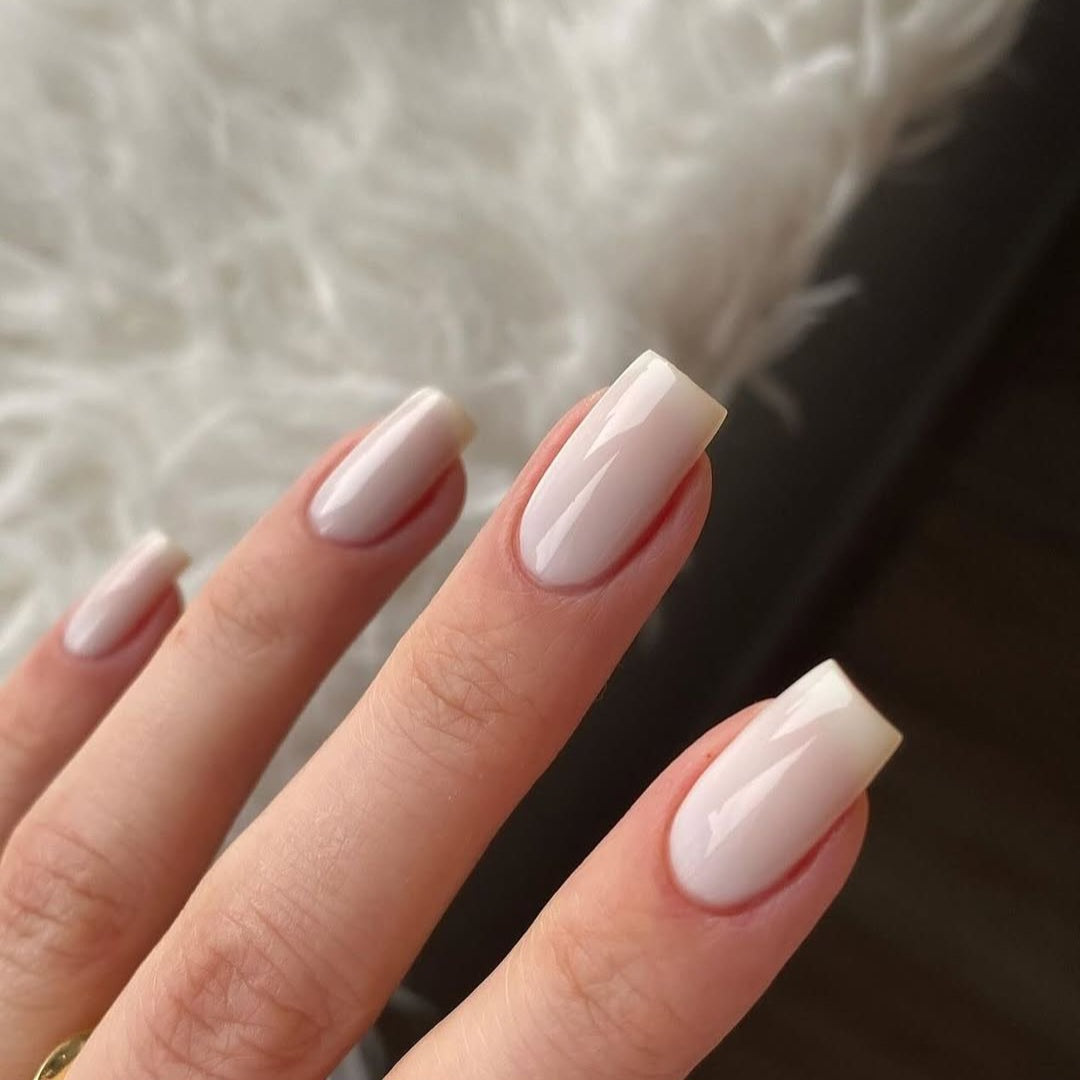 PASTEL - Nail Polish - réf 19 Fuzzy White
