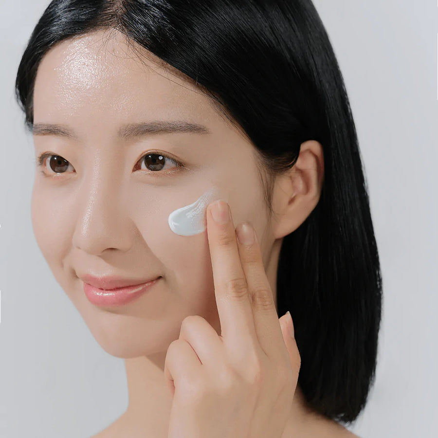 SKIN 1004 - Madagascar Centella Hyalu-Cica Water-Fit Sun Serum SPF 50+ - 50ml